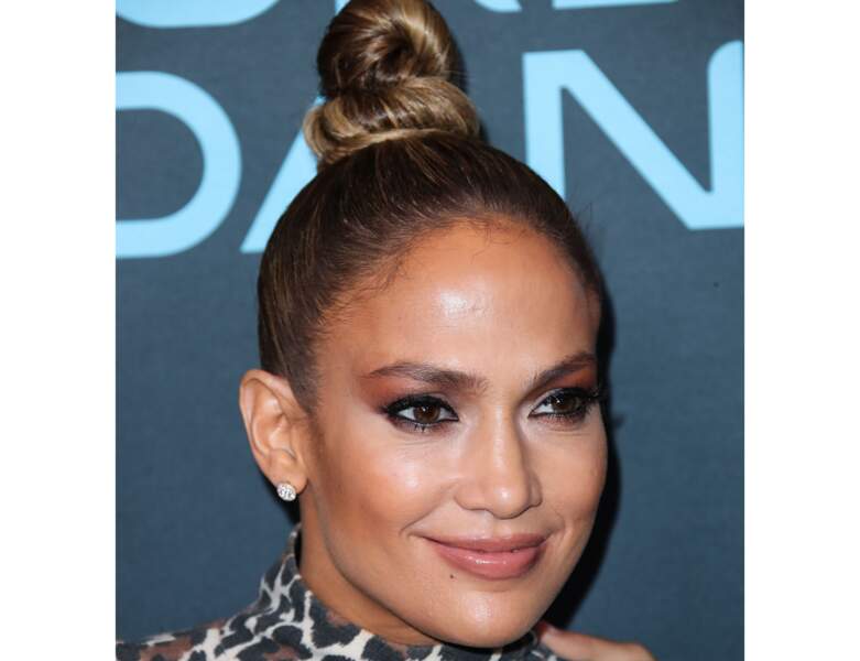 Le chignon polyvalent de Jennifer Lopez