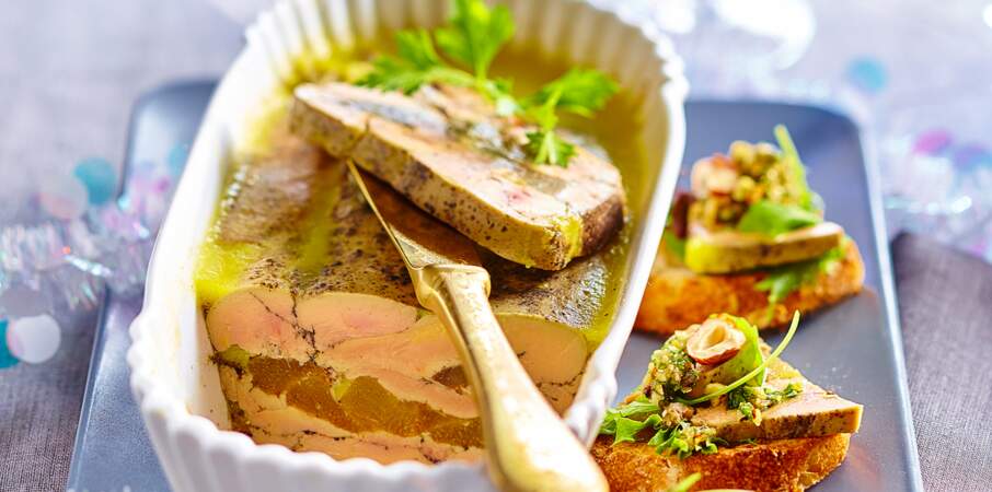 Terrine de foie gras aigre-douce aux poires confites
