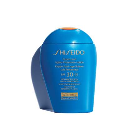 Lait Protecteur SPF30 Expert Anti-Age Solaire, Shiseido, tube 100 ml, prix indicatif : 41,95 €
