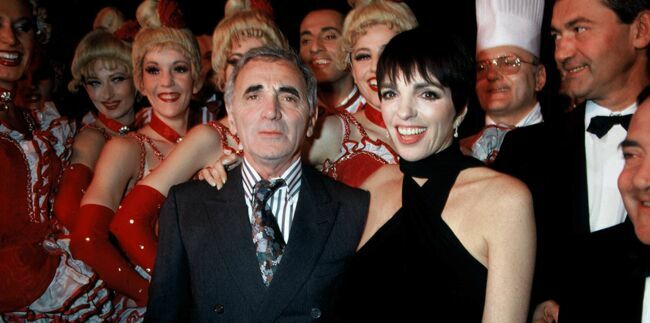 Charles Aznavour et Liza Minnelli au Moulin Rouge à Paris en 1991.