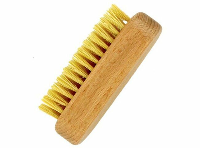 Brosse à ongles, Forster’s natural products, 7,85 € sur mademoiselle-bio.com