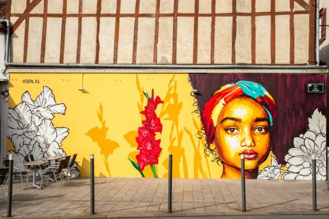 En pleine métamorphose, le quartier Saint-Esprit de Bayonne, une toile idéale pour les artistes urbains.
