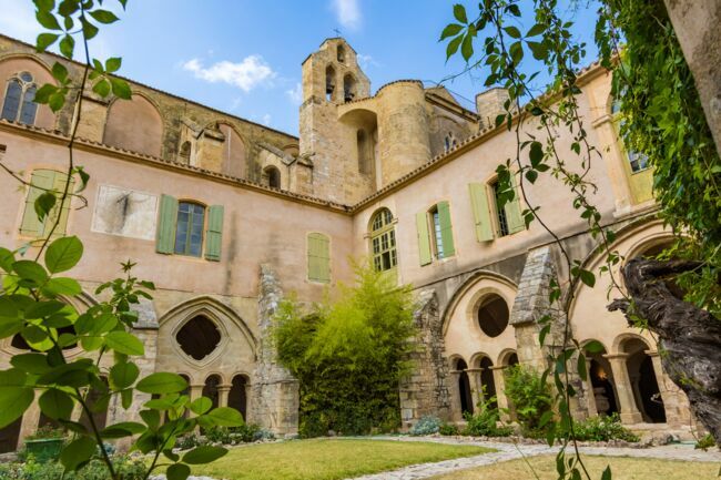 L’abbaye de Valmagne, classée monument historique.