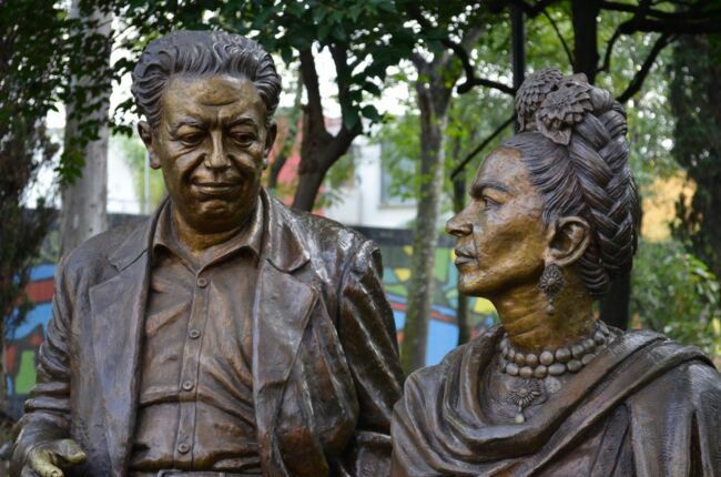 Diego Rivera et Frida Kahlo. Sculptures en bronze, Parc Frida Kahlo. Coyoacán, Mexique.