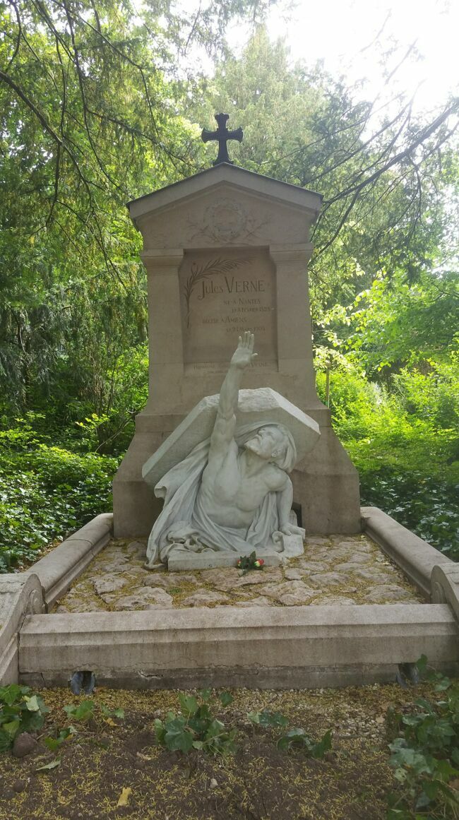La tombe de Jules Verne.