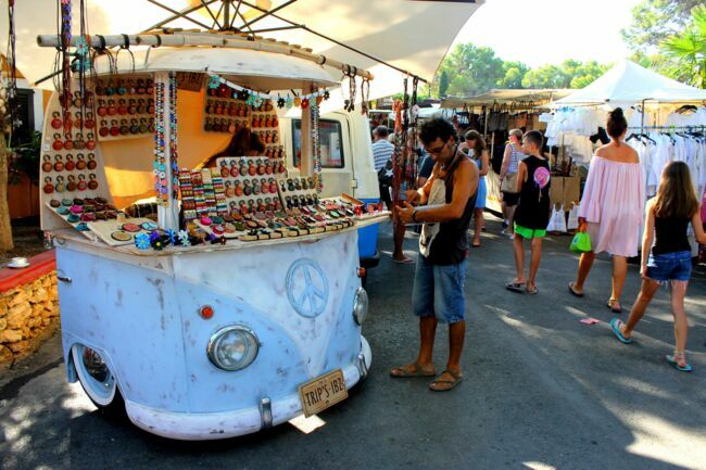 faire le tour d'ibiza en bateau