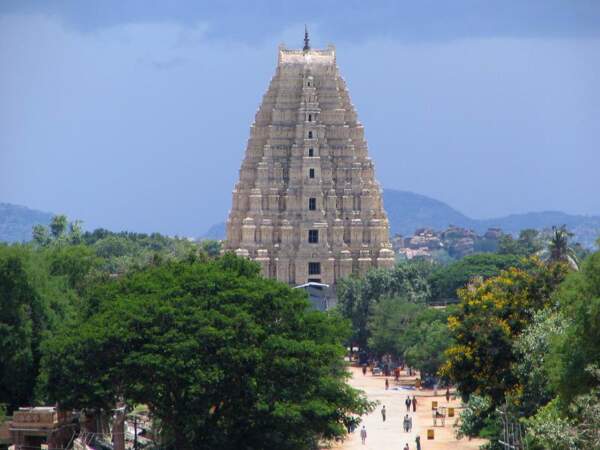 Le temple de Virupaksha à Hampi