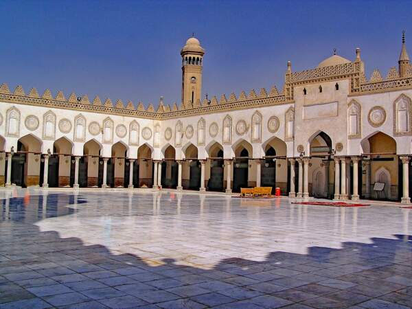 La mosquée Al-Azhar, fondée en 970
