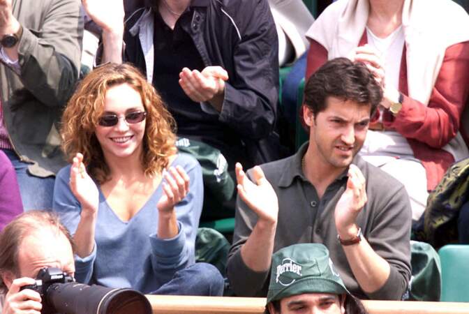 Claire Keim et Frédéric Diefenthal assistent à la finale Dames de Roland Garros, le 9 juin 2001.