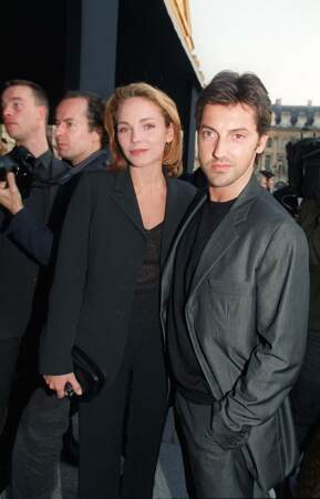 Mais, après trois ans de relation, Claire Keim et Frédéric Diefenthal se séparent en 2001.