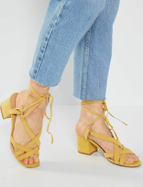 Sandales tendance : jaunes