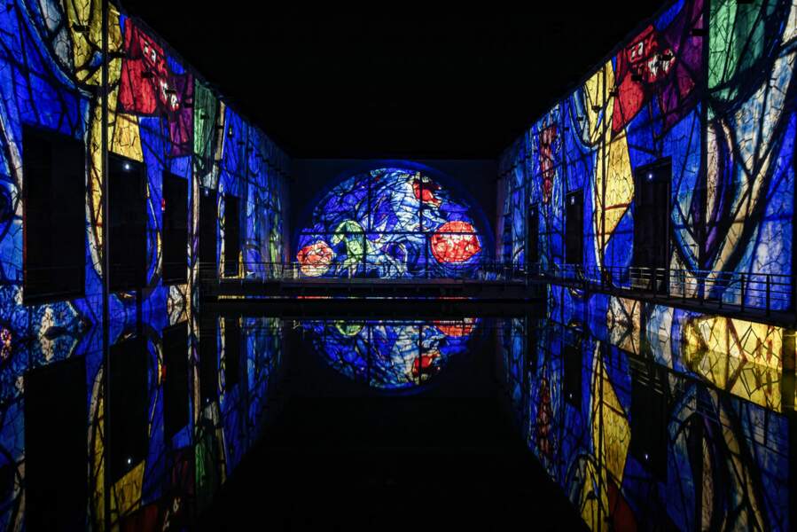 Visite à Bordeaux : découvrez les Bassins de Lumières, le centre d'art numérique
