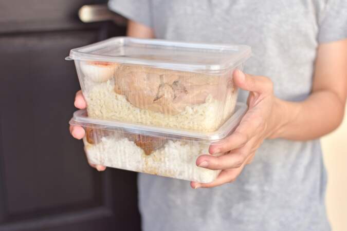 6 aliments à ne surtout pas conserver dans des boîtes en plastique