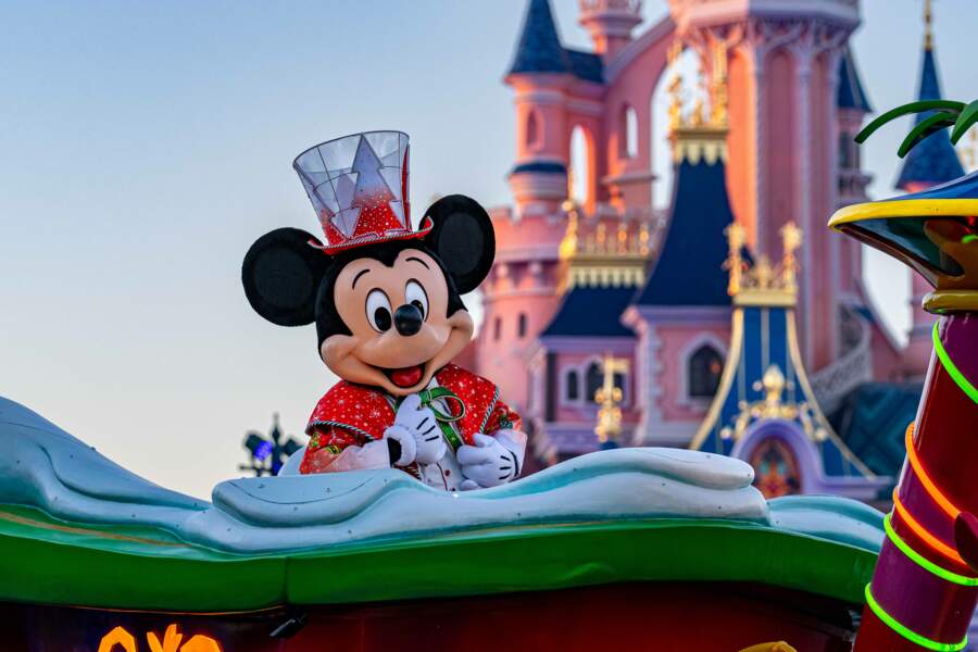Disneyland Paris vient de lancer sa nouvelle saison sous le signe de Noël.