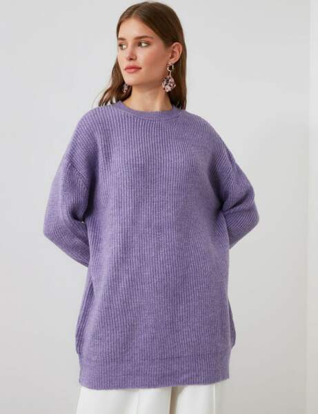 Couleur "Very Peri" : le pull oversize