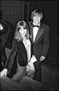 Ensemble au festival de Cannes en 1978, lors de la présentation du film "Rêve de singe". Gérard Depardieu a épousé la comédienne Elisabeth Guignot le 11 avril 1970, à Bourg-la-Reine, en région parisienne.