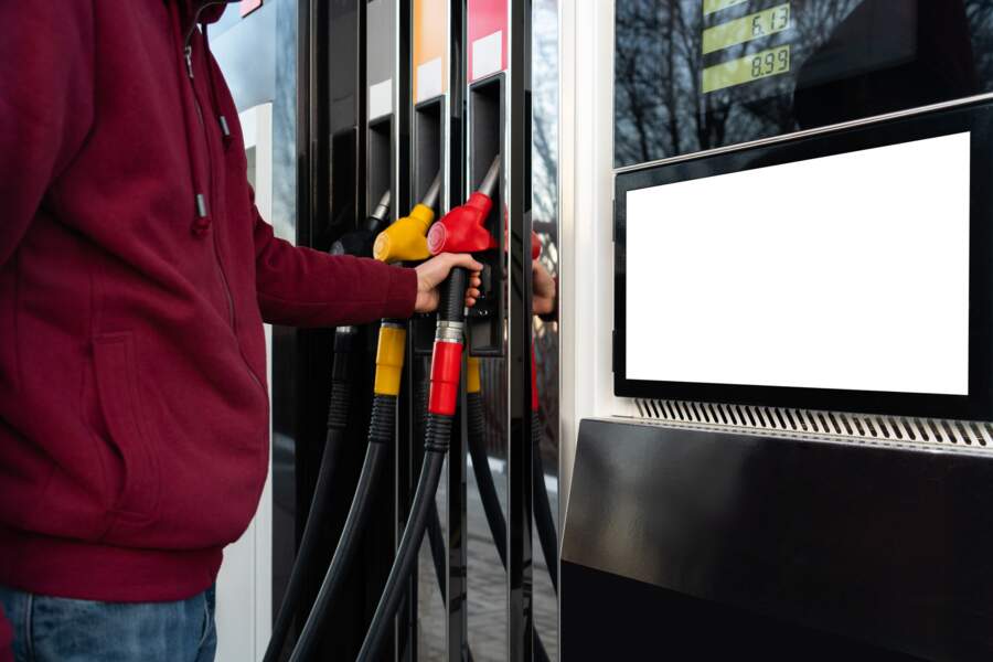 Hausse des prix du carburant  : 4 astuces pour faire des économies à la pompe
