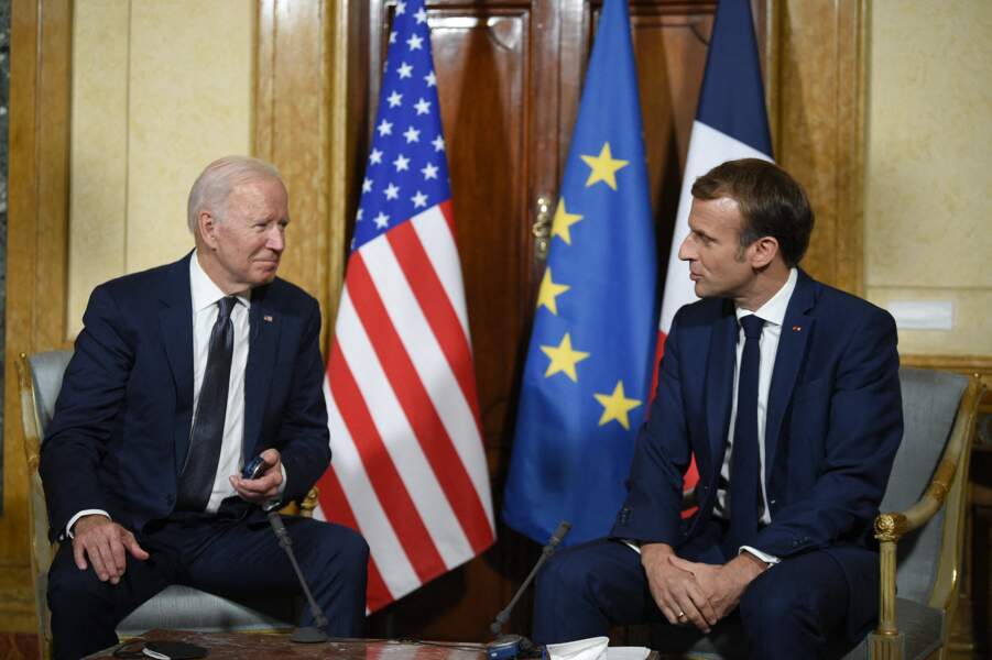 Emmanuel Macron rencontre le président des Etats-Unis, Joe Biden, à la Villa Bonaparte, à Rome, en Italie, le 29 octobre 2021, en marge du sommet du G20. 