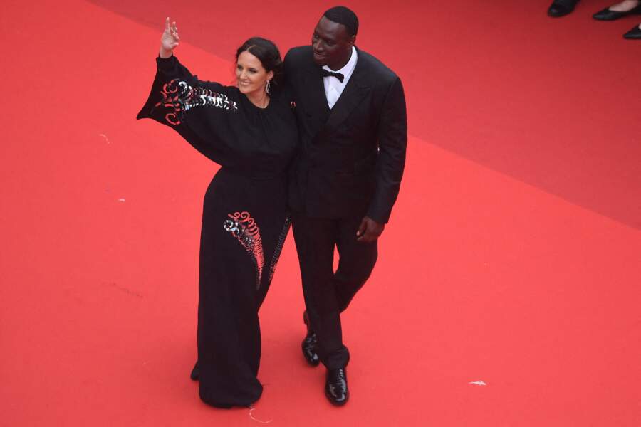 Festival de Cannes 2022 : Omar Sy et sa femme Hélène, couple heureux sur le  tapis rouge - Femme Actuelle