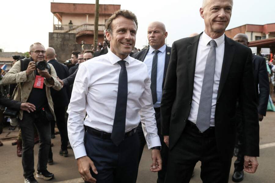 Emmanuel Macron : les photos de sa rencontre avec Yannick Noah dans son "village" du Cameroun