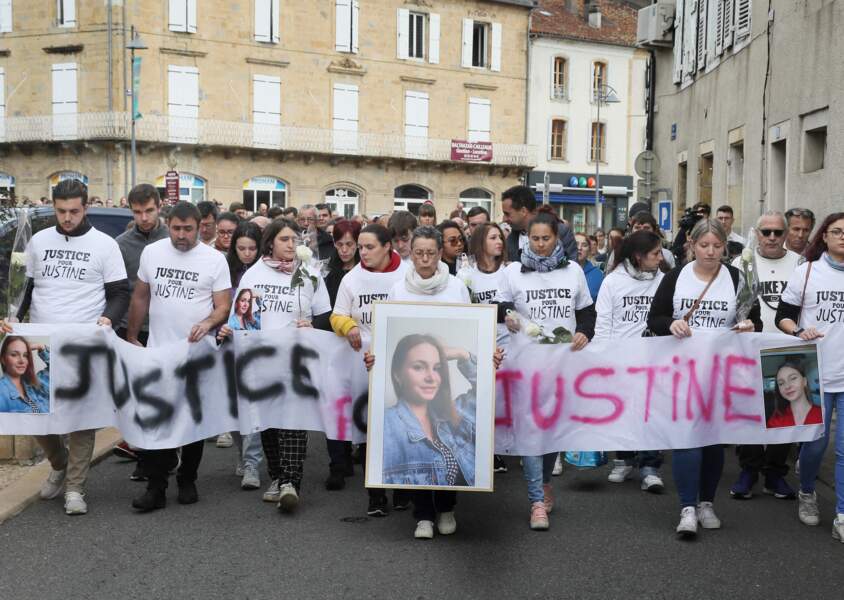 La marche blanche à la mémoire de Justine Vayrac