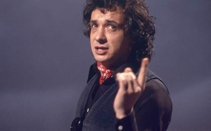 Michel Sardou : son évolution physique en images - PHOTOS : Femme Actuelle  Le MAG