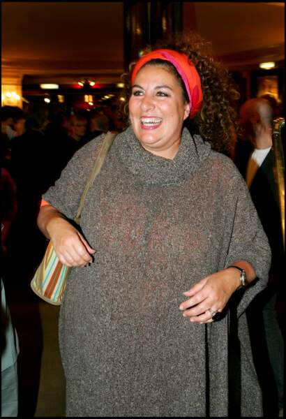 Marianne James allant assister au retour de Marie Laforêt sur scène au théâtre des Bouffes Parisiens le 12 septembre 2005.