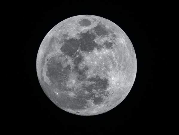 Calendrier lunaire 2023 : les dates des prochaines Pleine Lune et Nouvelle Lune à retenir