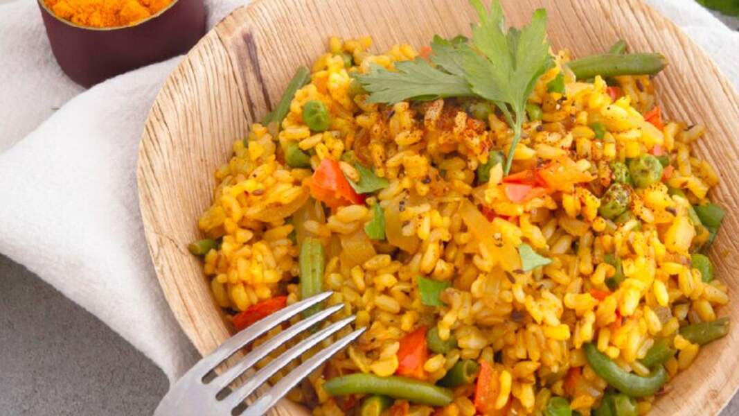 Riz complet express au curry et légumes verts