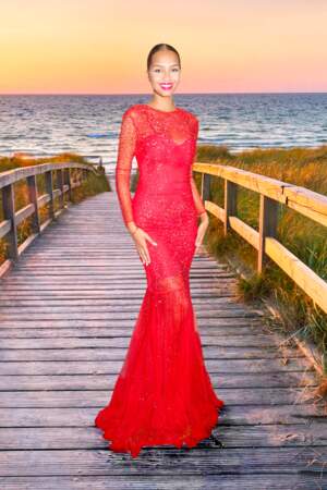 Les stars en robe transparente : Indira Ampiot (Miss France 2023)