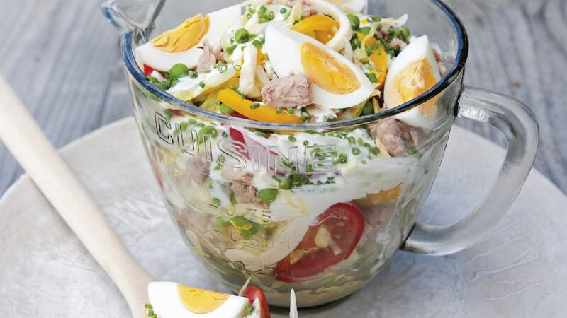 Salade complète au thon et mozzarella