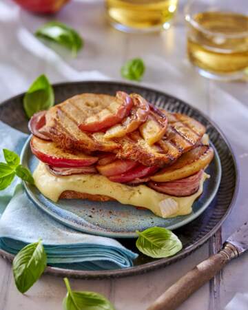 Croque pommes et camembert