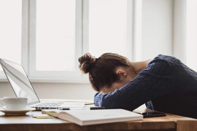 Coup de barre : 9 astuces d'expert pour lutter contre la fatigue du début d'après-midi