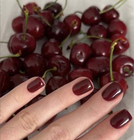 Le cherry nails