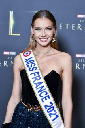 Amandine Petit (Miss France 2021)