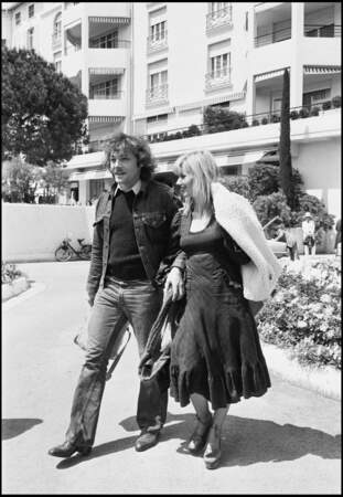 Mais le couple ne dure pas. En 1975, lors du tournage du film
"D'amour et d'eau fraîche", de Jean-Pierre Blanc...