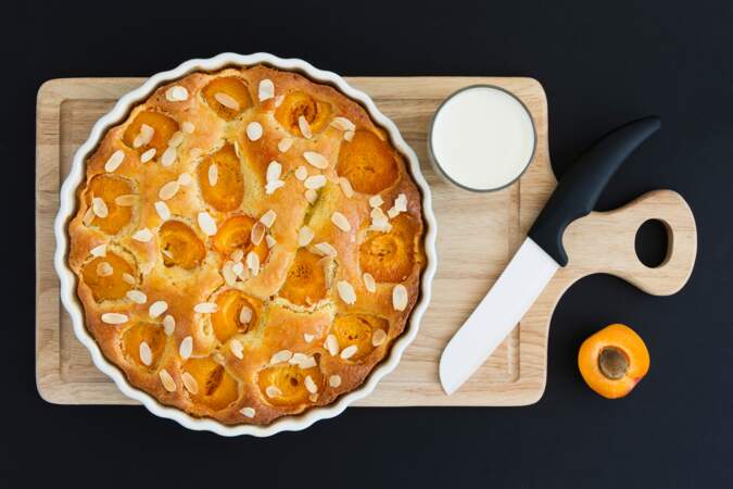 La recette de la tarte amandine aux abricots de Cyril Lignac
