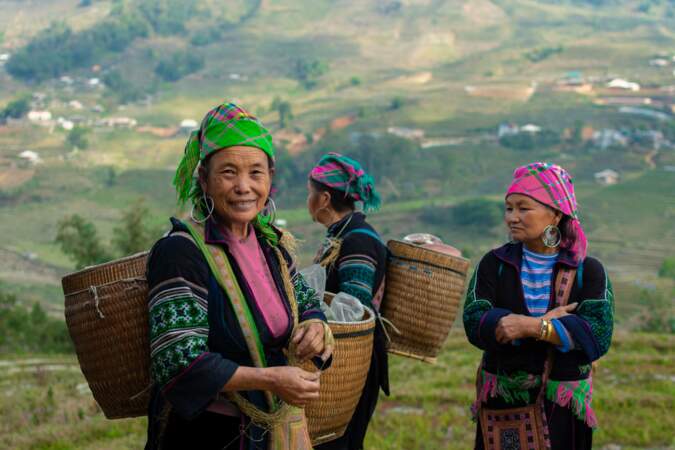 Des femmes hmong près de Sapa