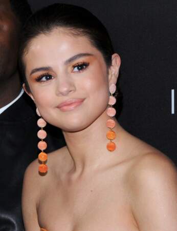 Le fard orange comme Selena Gomez