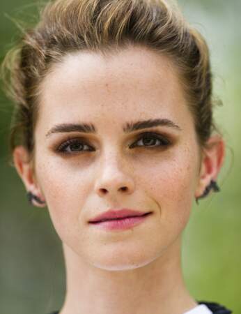 Le smoky-eye brun d'Emma Watson