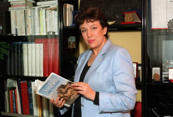 Roselyne Bachelot dans son bureau à Angers, le 19 avril 2000