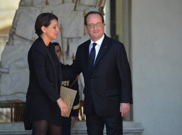 Najat Vallaud-Belkacem et François Hollande, le jour du dernier conseil des ministres de la présidence de François Hollande, au palais de l'Elysée, le 10 mai 2017.