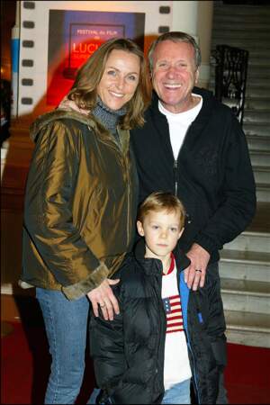 Le couple Rénier avec leur fils Jules au festival du film international de télévision de Luchon, en février 2004.