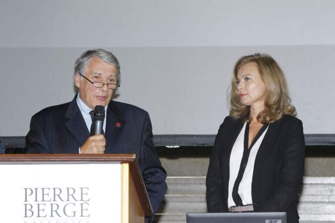 En septembre 2012, Gilbert Mitterrand et Valérie Trierweiler, ambassadrice de la Fondation Danielle Mitterrand, se retrouvent à l'occasion d'une vente aux enchères au profit de la Fondation "France-Libertés".