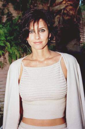 Courteney Cox, à la soirée "Friends helping friends" awards, à Beverly Hills, en septembre 1997.