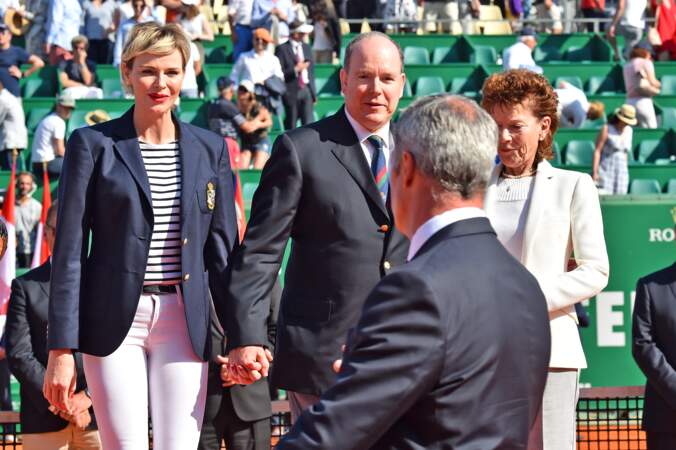 La princesse Charlène de Monaco, le prince Albert II de Monaco, main dans la main, et la baronne Elisabeth Ann de Massy, le jour de la finale du Rolex Monte-Carlo Masters 2018, entre Rafael Nadal et Kei Nishikori, le 21 avril 2018.