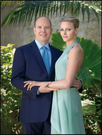 Quatre jours plus tard, le 23 juin 2010, le prince Albert de Monaco et Charlène Wittstock annoncent officiellement leur fiançailles. 