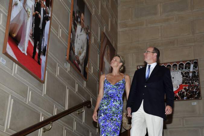 Un évènement tel qu'une exposition sur "L'histoire du mariage princier", s'est tenue au musée océanographique de Monaco. Le couple princier l'a visitée le 21 juillet 2011.