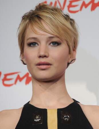 La coupe courte asymétrique de Jennifer Lawrence