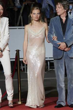 Cannes 2021 : Mélanie Thierry en robe transparente
